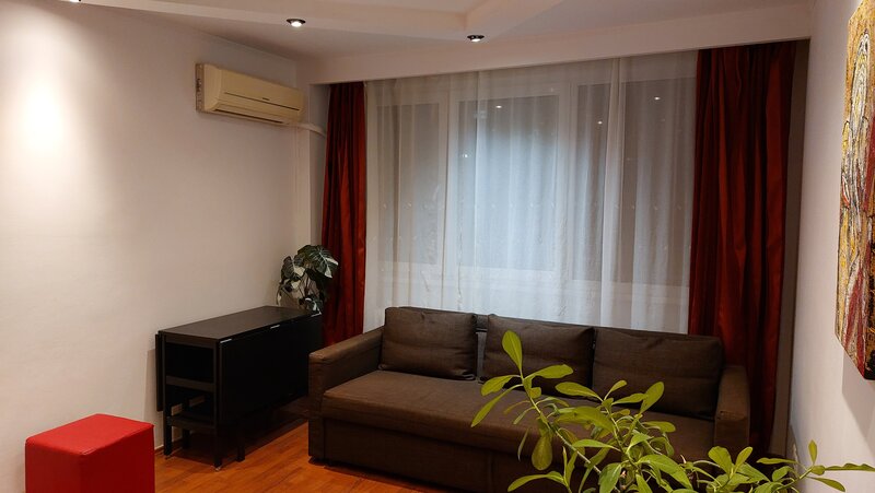 Baba Novac, langa parc, proprietar, inchiriez apartament 2 cam., parcare.